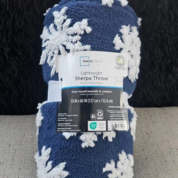 Mainstay Sherpa Throw Light Weight Year Round Warmth & Comfort 50X60 in NWT - Picture 3 of 11